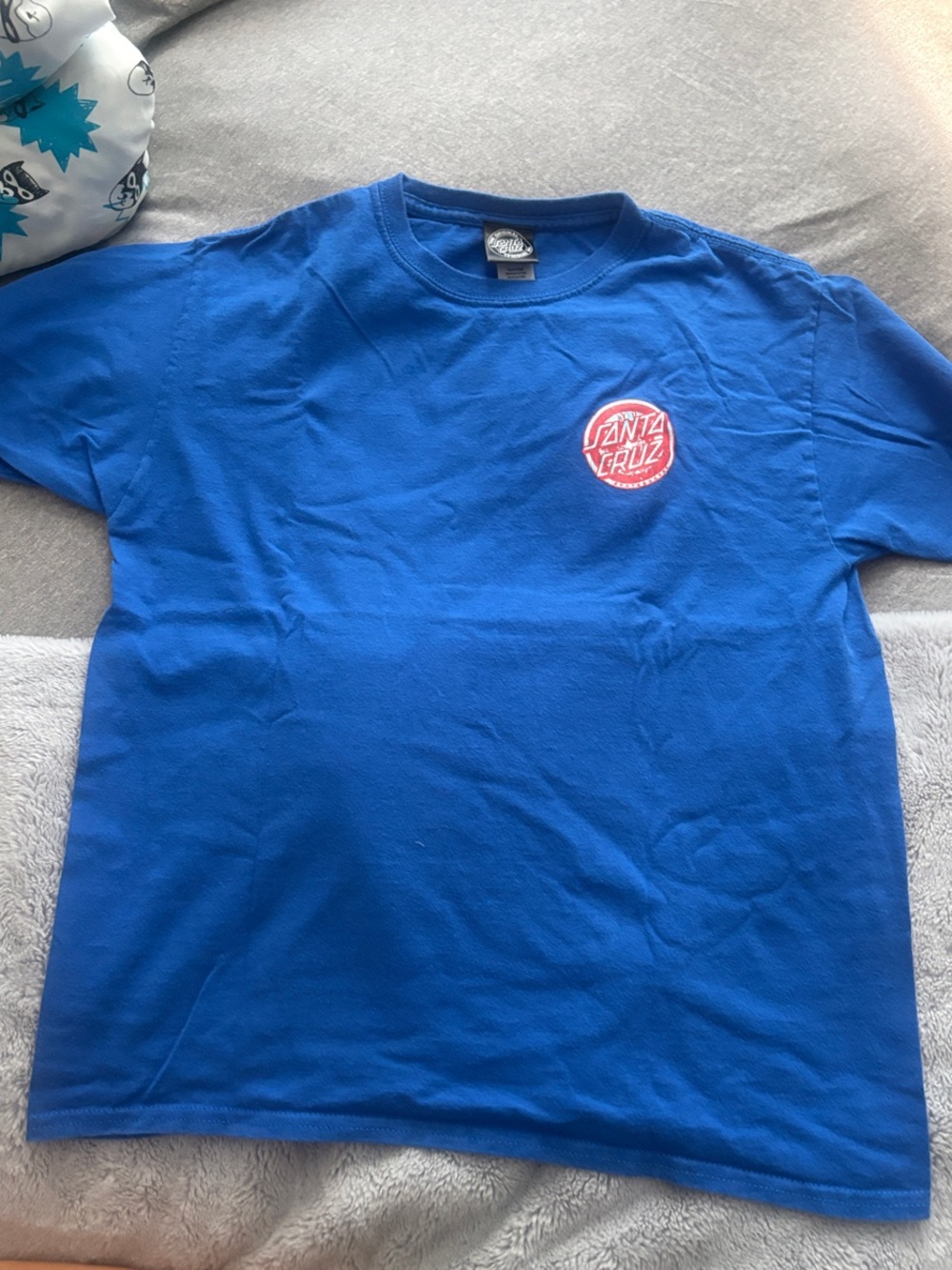 EUC Boys Santa Cruz Skateboards Bright Blue Tee with Red Logo size XL